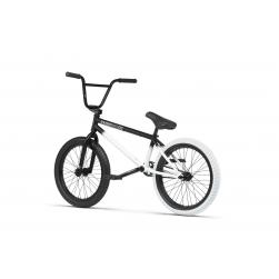 Radio Valac 2021 20.75 black with white BMX bike