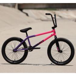 Sunday Street Sweeper 2022 20.75 RHD Hot Pink to Grape BMX bike